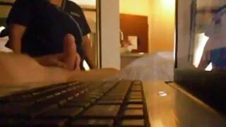 Dopo la performance, l'attore video hard lesbiche gratis ragazza succhia abilmente il cazzo