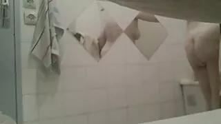 Il magro video hard cavalli è diventato un crostaceo e ha preso la fine di un amico nel culo