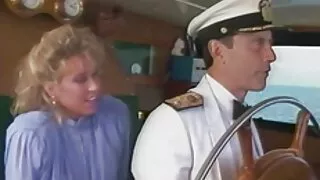 Madame succhia il cazzo di gomma film hard casalinghe a testa in giù