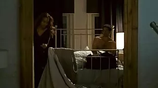 Amatoriale orale film hard con cavalli diligentemente prende in bocca da un uomo