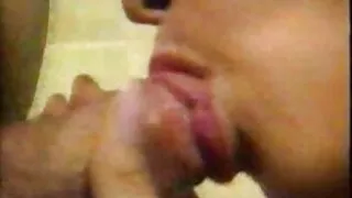 Ingenuo shopper fa un film porno belen pompino al negozio e non lo shopping