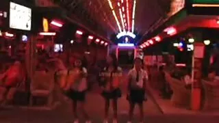 Rasato fallo maschio inserito il film hard con trans suo amato nel suo coochie