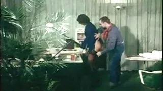 Snello signora manuela arcuri film hard squittisce da una macchina del sesso nel seminterrato