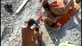 Fottuto studente barbone in nonnina hard una fessura calda