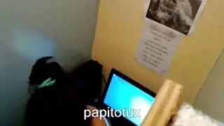 Appetitoso cutie mostra la figa e l'ano in primo piano il video porno di belen